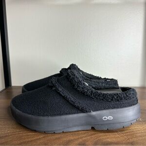 OOFOS Black OOcoozie Sherpa Mules Sz 10 Womens